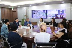 장안구 지역사회보장협의체 미용 봉사물품 전달식6번 사진